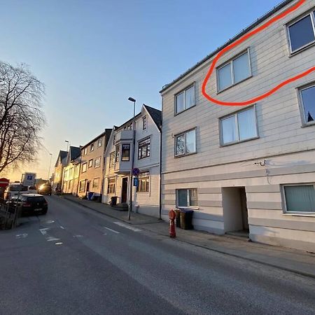 Nice And Central Apartment In Quiet Area Alesund Luaran gambar